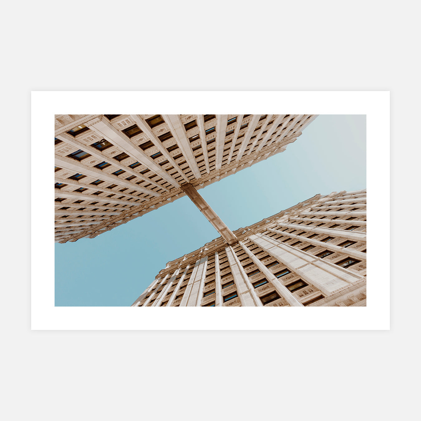 tableau-decoratif-scene-urbaine-entre-2-batiments-us