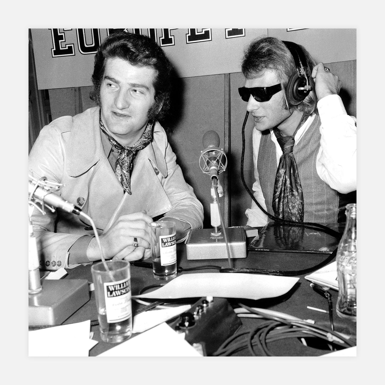 Johnny Hallyday et Eddy Mitchell à la radio - Photo d'art