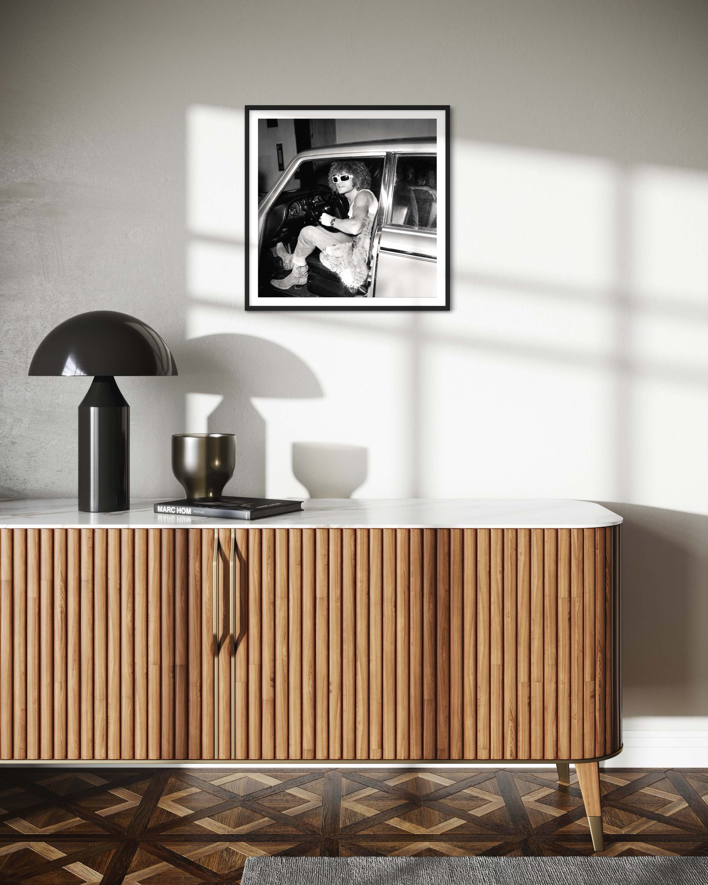 Polnareff arrivant au club "Le prive" - Photo d'art