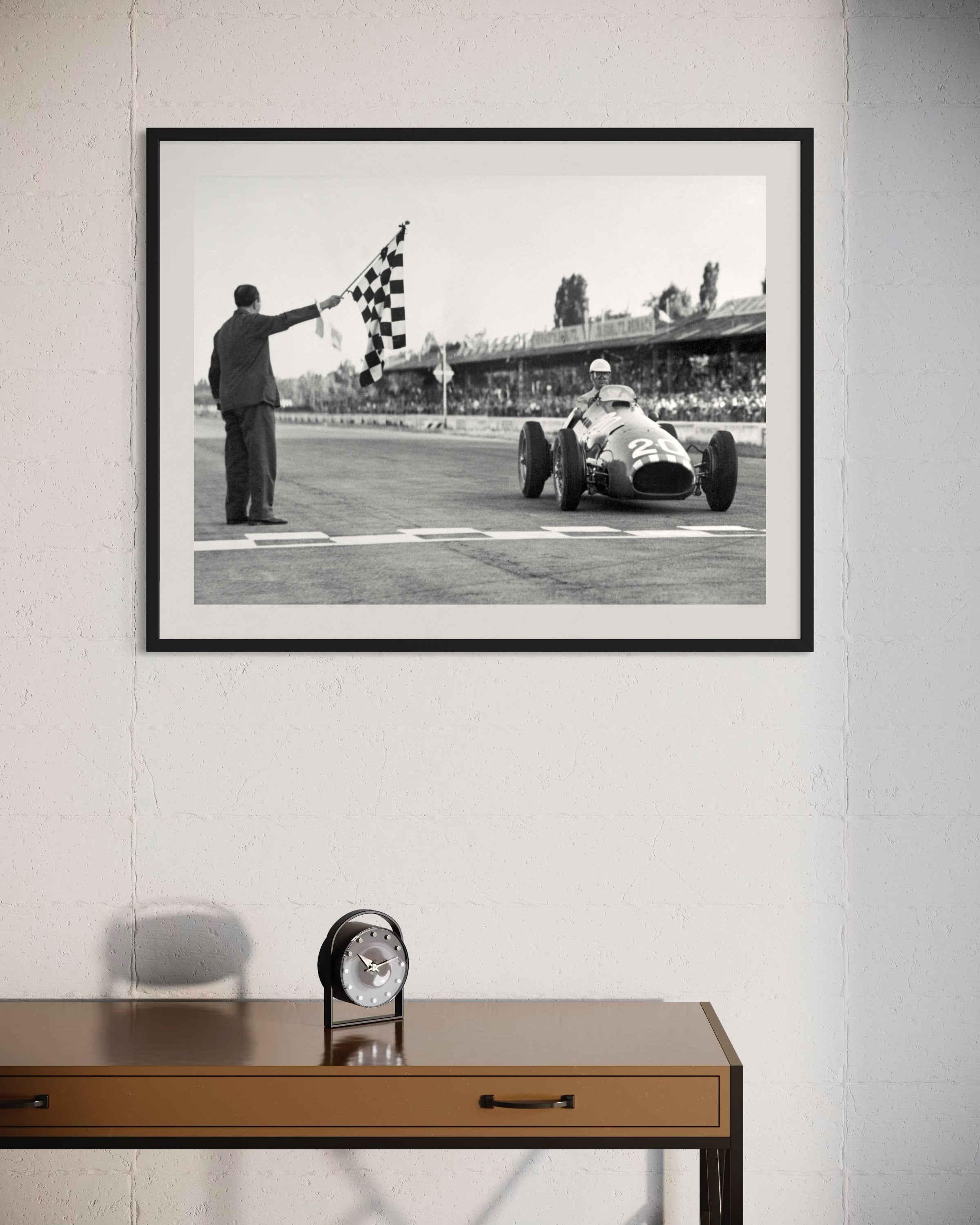 Une Ferrari au grand prix de Monza - Photo d'art